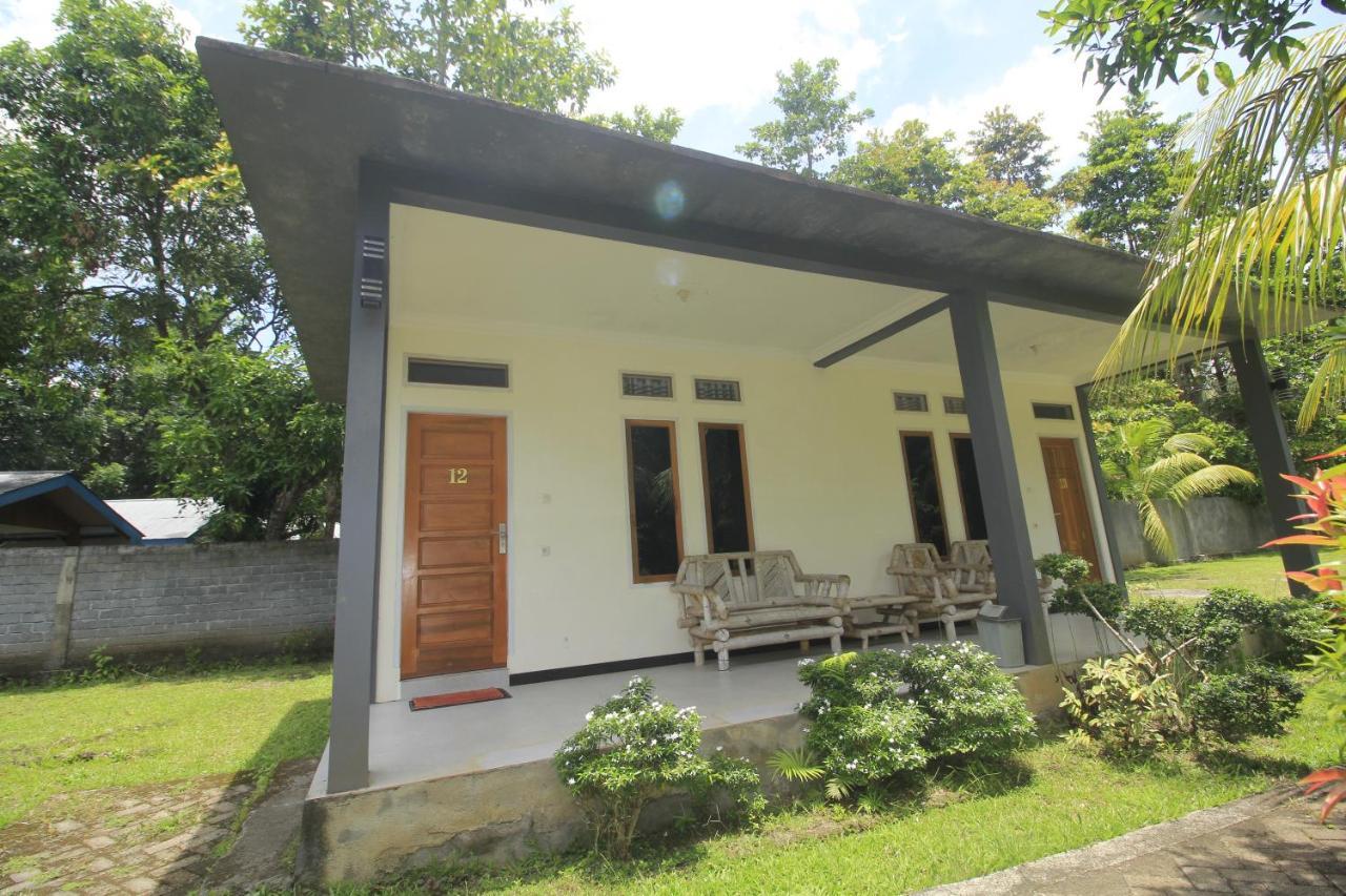 Tangkoko Lodge Bitung Exterior photo